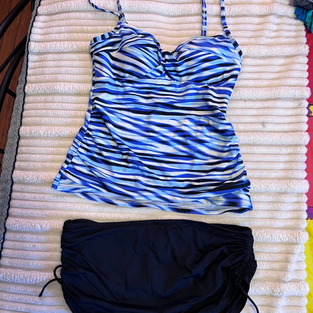 Chic Blue Striped Swimsuit Set